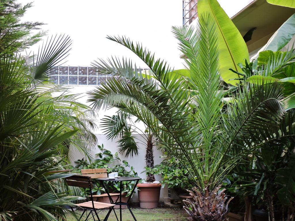Luxurious Loft With Garden Lägenhet Aten Exteriör bild