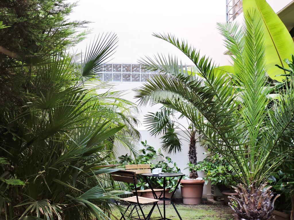 Luxurious Loft With Garden Lägenhet Aten Exteriör bild